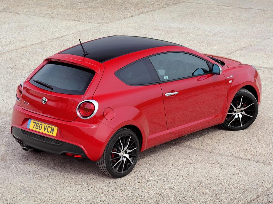  Alfa Romeo MiTo Sportiva 2013 года  (UK) (фото 17 из 27)
